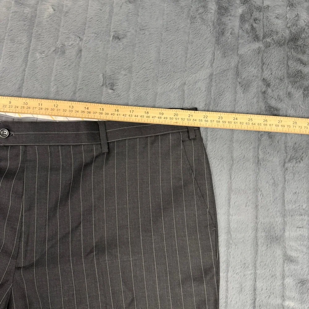 Mantoni Mens 2 Piece Suit 46R 40W Charcoal Grey Pinstripe 100% Virgin Wool NWT